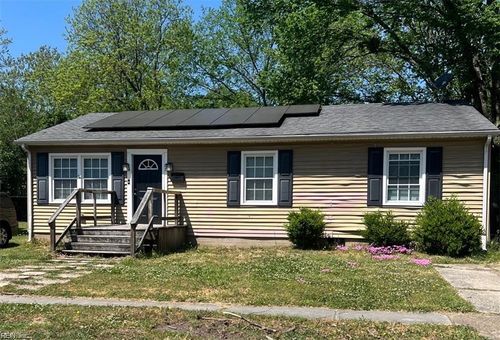 67 Cushing St, Portsmouth, VA, 23702-2707 | Card Image
