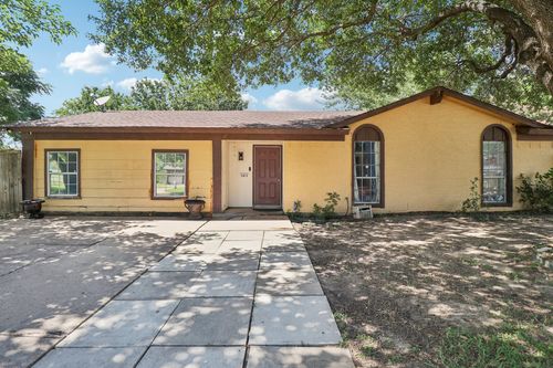 1015 Winnsboro Ct, Arlington, TX, 76015-3553 | Card Image