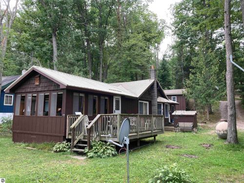 460 Ogemaw Road, Rose City, MI, 48654 | Card Image