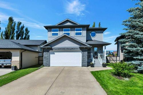 19 Lougheed Close, Red Deer, AB, T4R3L8 | Card Image