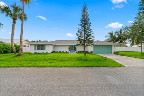 124 Queen Christina Court, Hutchinson Island, FL, 34949 | Card Image