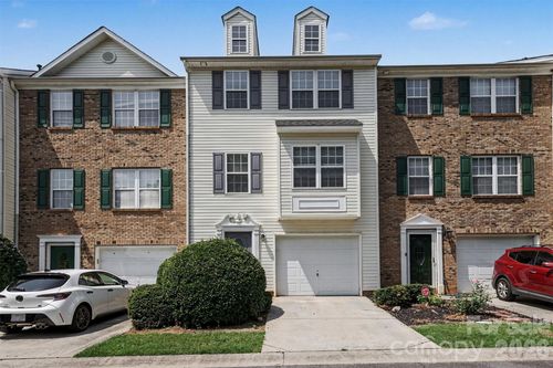 308 Langhorne Dr, Mount Holly, NC, 28120-1452 | Card Image