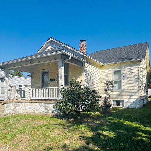 611 S Poplar St, Seymour, IN, 47274-2962 | Card Image