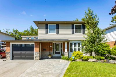 406 Lupin Dr, House other with 3 bedrooms, 4 bathrooms and 4 parking in Whitby ON | Image 1