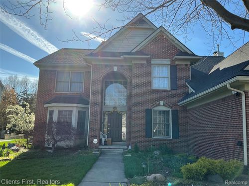 41074 Scarborough Ln, Novi, MI, 48375-2890 | Card Image