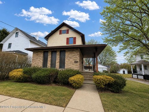 328 4th St, BLAKELY, PA, 18447-1023 | Card Image
