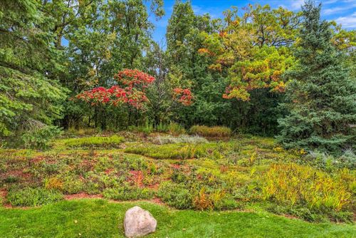 5 Summit, North Oaks, MN, 55127 | Card Image