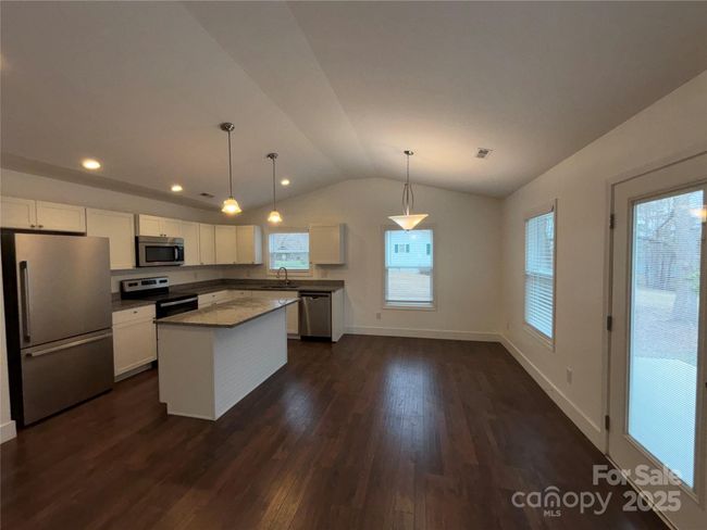 204 E Turner St, House other with 3 bedrooms, 2 bathrooms and null parking in Landrum SC | Image 15