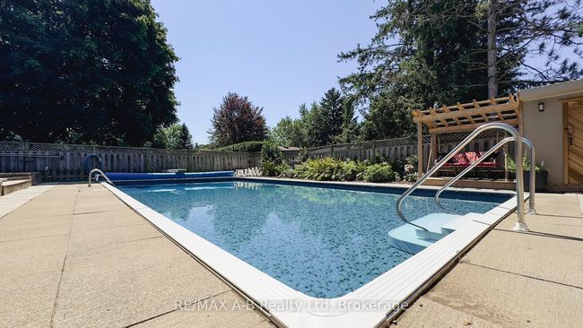 18 Conway Crt, House other with 4 bedrooms, 3 bathrooms and 10 parking in Thamesford ON | Image 41