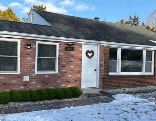 461 River Rd, Lincoln, RI, 02865-1424 | Card Image