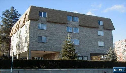 47 Polifly Rd, Hackensack, NJ, 07601-3263 | Card Image