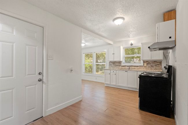 1305 Anthony St, House other with 3 bedrooms, 2 bathrooms and null parking in Gainesville TX | Image 6