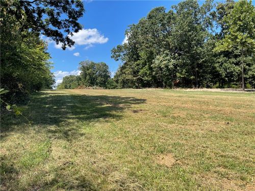 3 S Pleasant Valley Rd, Decatur, AR, 72722 | Card Image