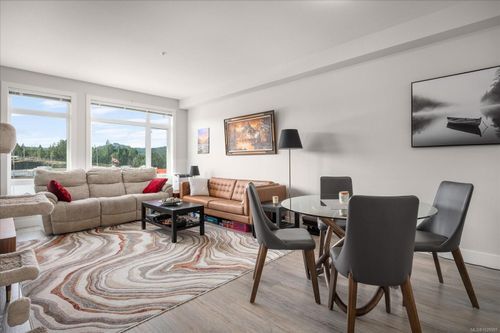 405-6540 Metral Dr, Nanaimo, BC, V9T0L8 | Card Image