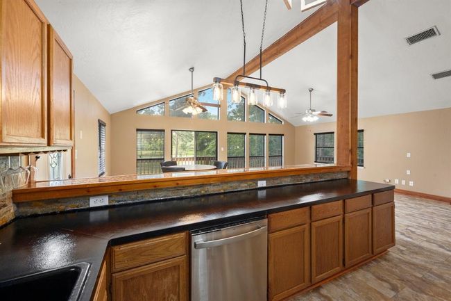 20095 Scott Gardner Rd, House other with 3 bedrooms, 2 bathrooms and 2 parking in New Caney TX | Image 18