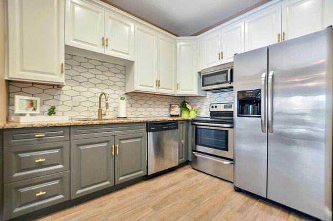 UNIT-206 - 2253 Central Ave, Condo with 2 bedrooms, 2 bathrooms and null parking in St Petersburg FL | Image 12