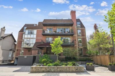 102 - 162 Reynolds St, House attached with 2 bedrooms, 2 bathrooms and 2 parking in Oakville ON | Image 1