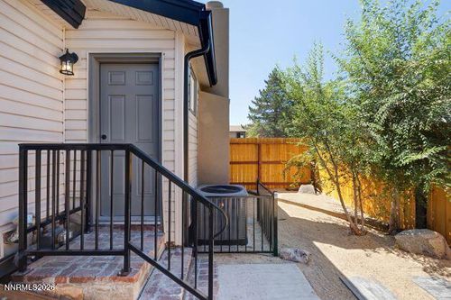 309 4th St, Sparks, NV, 89431-5137 | Card Image