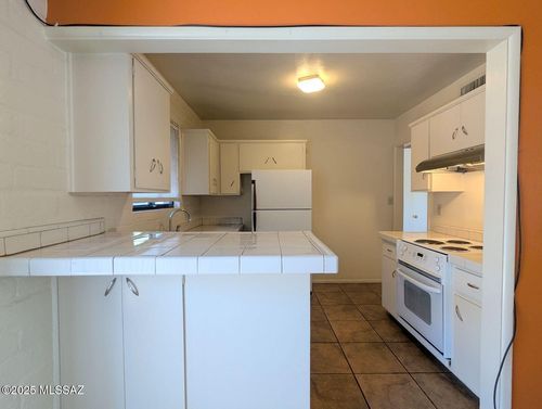 apt-3-711 N 6th Ave, Tucson, AZ, 85705-8375 | Card Image