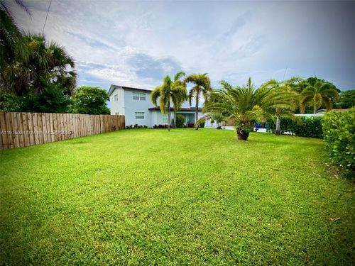 4297 Nw 34th Ter, Lauderdale Lakes, FL, 33309-4214 | Card Image