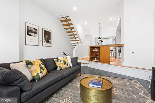 239 Krams Ave, PHILADELPHIA, PA, 19128-4729 | Card Image