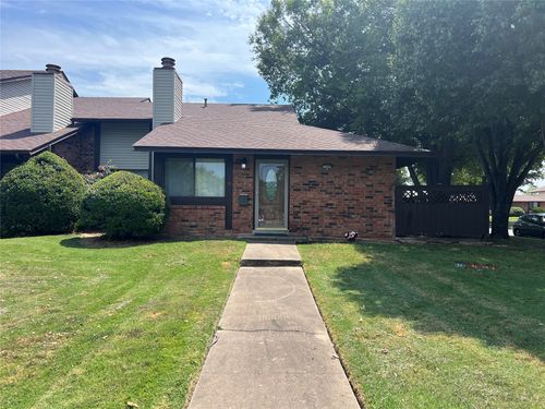 32-4d-1209 S 111th East Ave, Tulsa, OK, 74128-4215 | Card Image