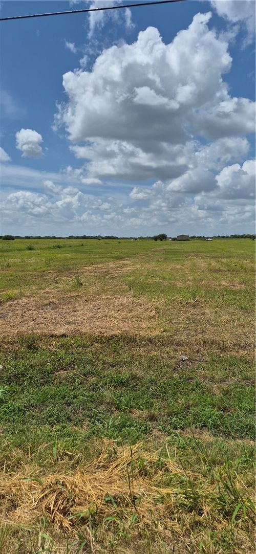 14899 County Road 908, Sinton, TX, 78387-4467 | Card Image