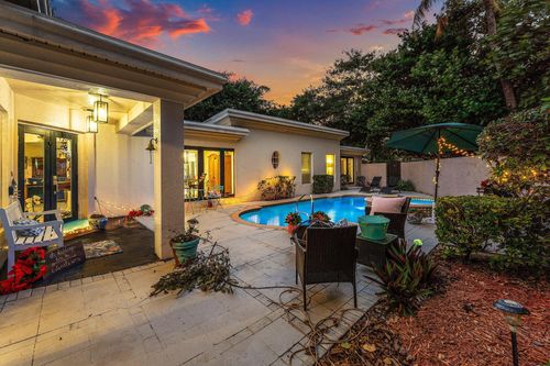 800 Lagoon Ln, Lantana, FL, 33462-4725 | Card Image