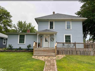 1202 College Blvd, Home with 5 bedrooms, 2 bathrooms and 2 parking in Harlan IA | Image 1