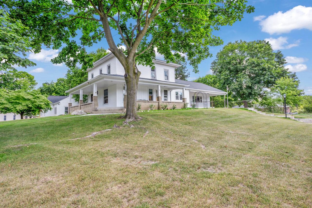 Maple Grove Ave, Hudson, MI 49247
