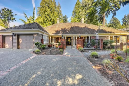 1434 108th Ave Ne, Bellevue, WA, 98004-3618 | Card Image