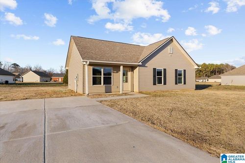 125 Sunlight Cir, TALLADEGA, AL, 35160-2691 | Card Image