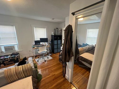 apt-5-5 Blake St, Cambridge, MA, 02140-1367 | Card Image