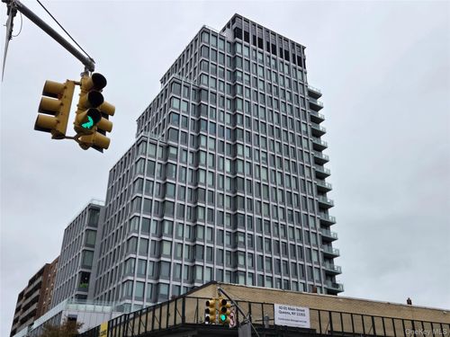 5e-136-18 Maple Ave, Flushing, NY, 11355-4988 | Card Image