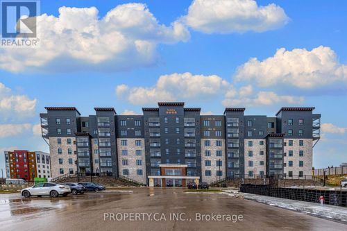 205-15 Kneeshaw Dr, Barrie, ON, L9J0X9 | Card Image