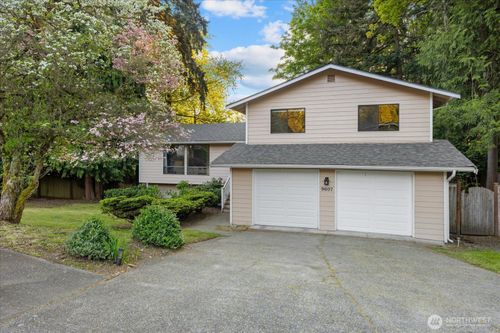 9607 122nd Ave Se, Renton, WA, 98056-2414 | Card Image
