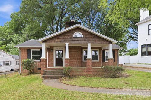 2910 Forest Park Dr, Charlotte, NC, 28209-1402 | Card Image