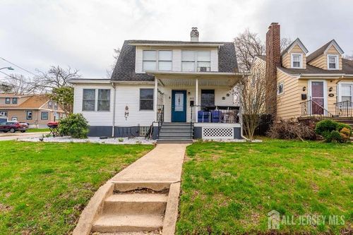 902 Lee Ave, North Brunswick, NJ, 08902-2419 | Card Image