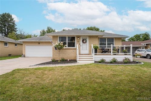 146 Elmsford Dr, West Seneca, NY, 14224-3319 | Card Image