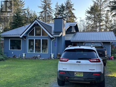 362 Christina Pl, House other with 3 bedrooms, 2 bathrooms and null parking in Sandspit BC | Image 2