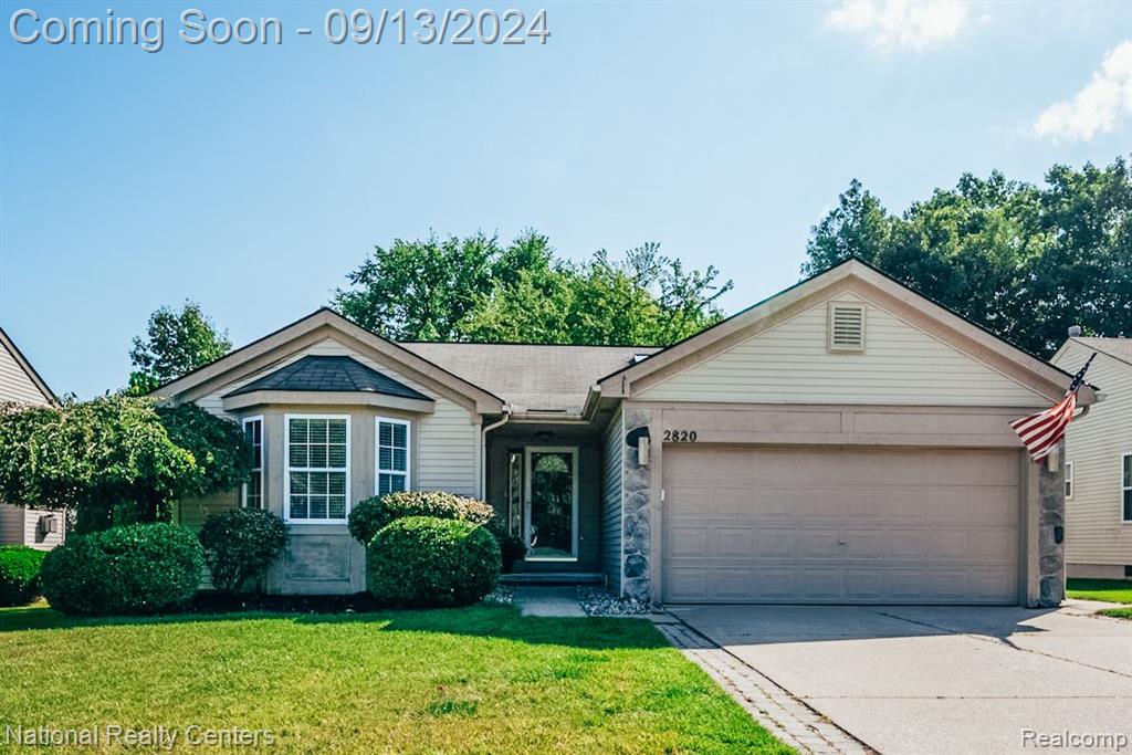 Birchwood Dr, Waterford, MI 48329 #1