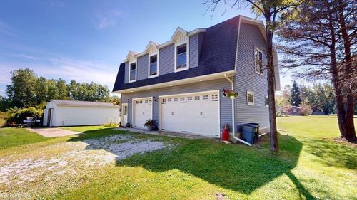 2906 Castor Rd, Goodells, MI, 48027-1505 | Card Image