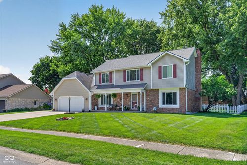 818 Sunblest Blvd, Fishers, IN, 46038-1168 | Card Image