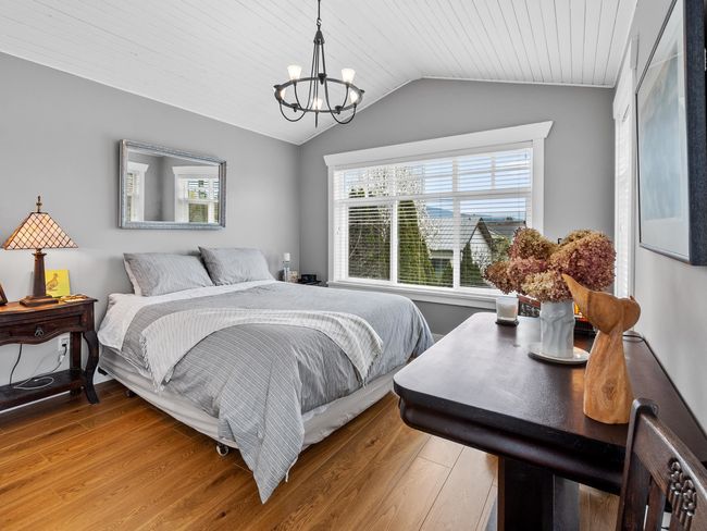 1388 Oakwood Crescent, House other with 5 bedrooms, 3 bathrooms and 4 parking in North Vancouver BC | Image 14