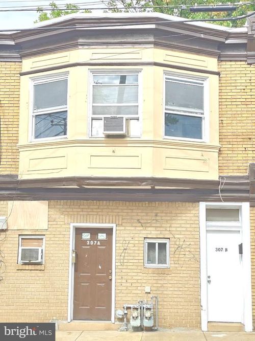 2-307 Clifton Ave, DARBY, PA, 19023-3716 | Card Image