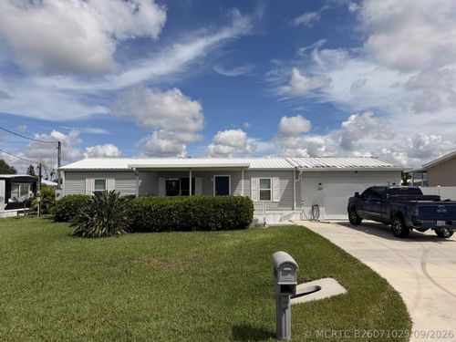 2237 Se 32nd St, Okeechobee, FL, 34974-6708 | Card Image