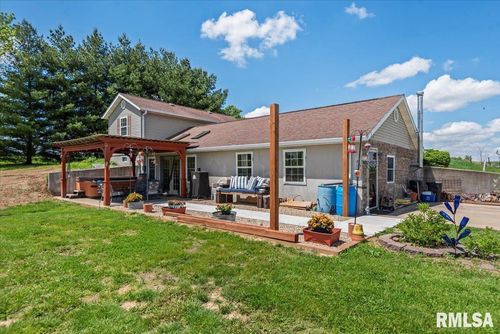 881 Ne 1300 St, Roodhouse, IL, 62082-4029 | Card Image