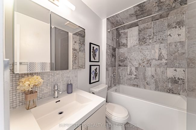 8 - 65 Speers Rd, Condo with 2 bedrooms, 1 bathrooms and null parking in Oakville ON | Image 16