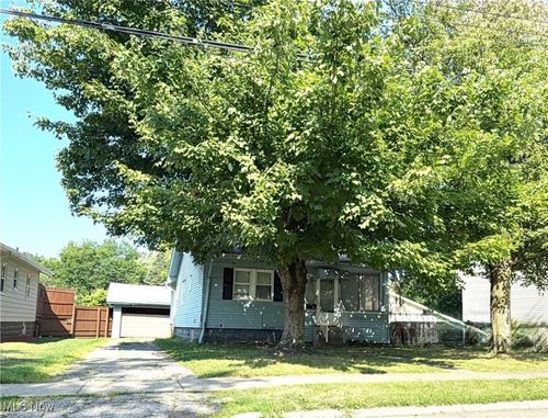 772 Shoshone Ave, Akron, OH, 44305-1146 | Card Image