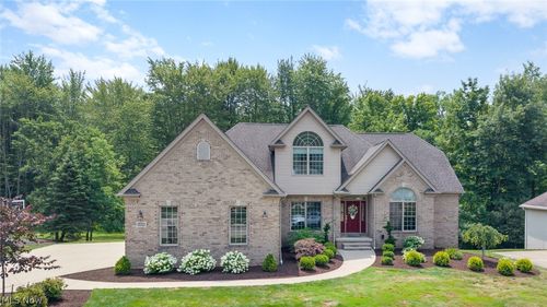 5229 Waterbridge Dr, North Royalton, OH, 44133-6464 | Card Image